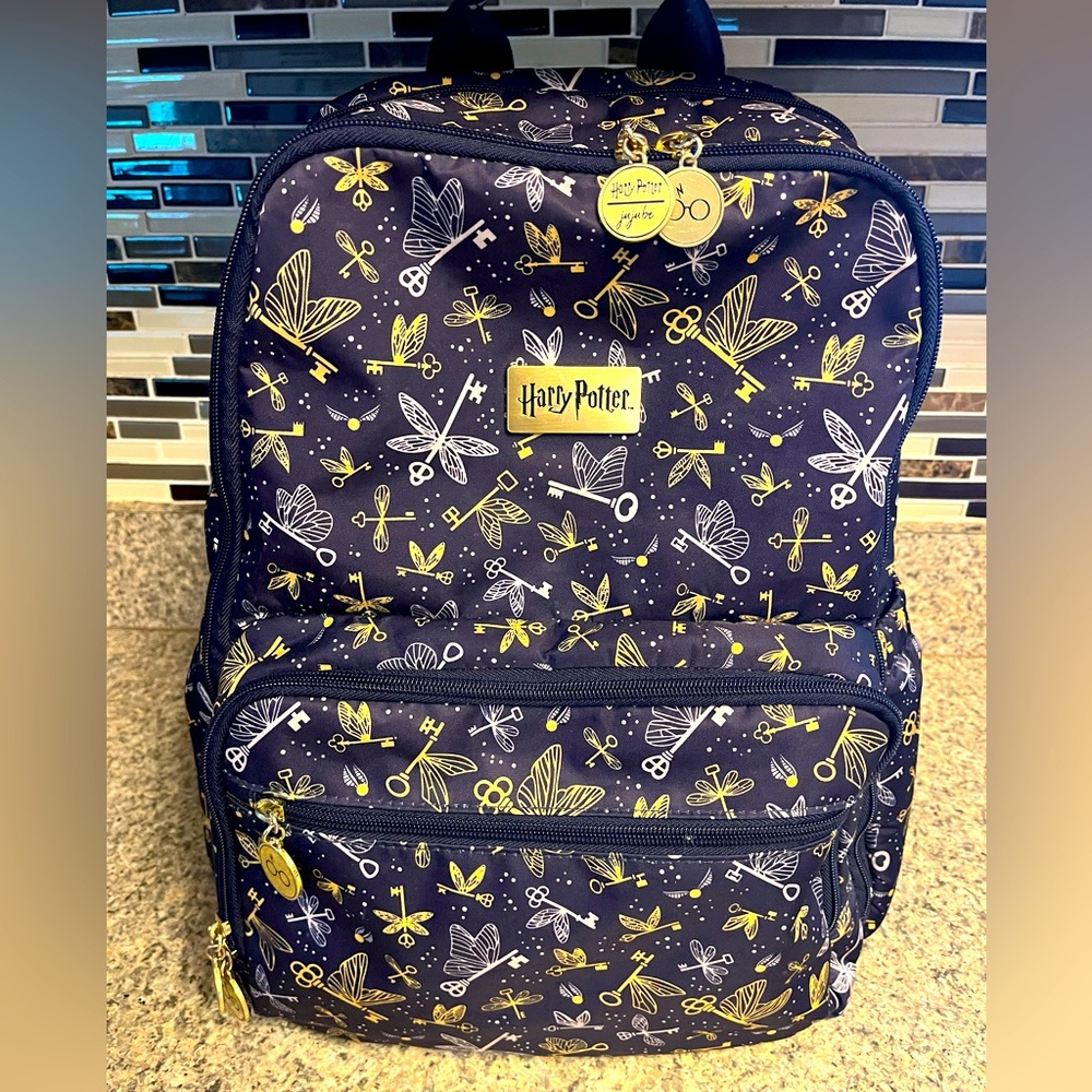 Harry Potter Flying Keys Ju-Ju-Be Backpack and Accessories - Seven Piece Set